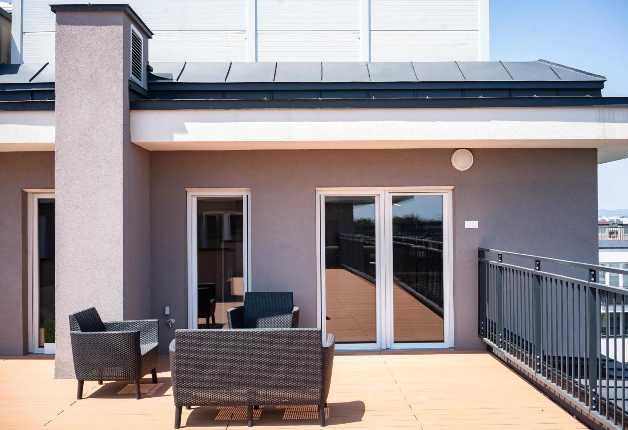 Free Parking Rooftop 4ppl Apartamento